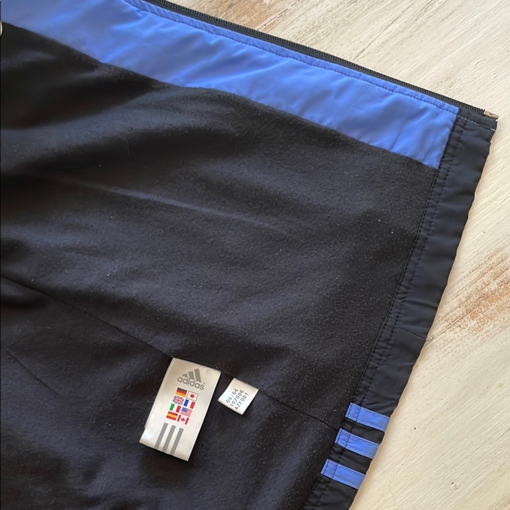 Vintage Adidas Two-Tone Blue and Black Zip Up Jacket - Picture 3 of 5